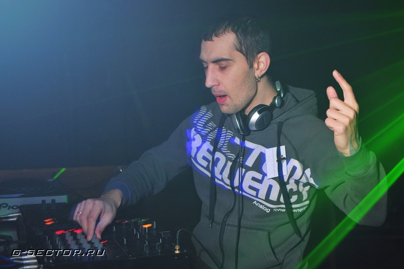 11.02.12 / Hard Energy: Frenchcore Guerrilla /  You Too